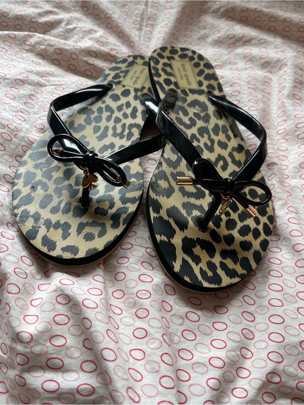 kate spade Leopard Print Bow Flip Sandals - Black/Tan